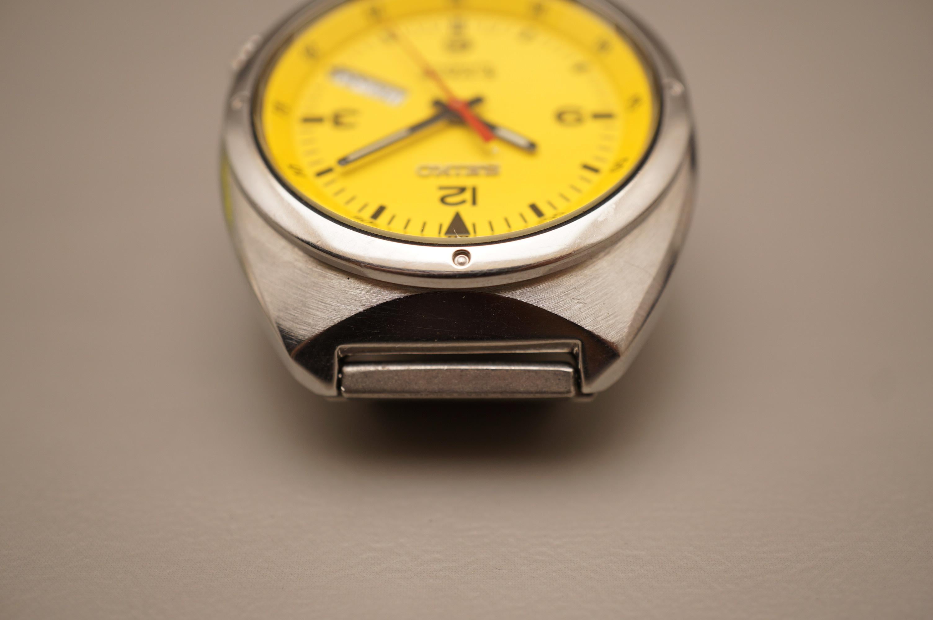 WTS] Seiko S-Wave SKX255 7S26 Yellow Dial Automatic Watch Rare 