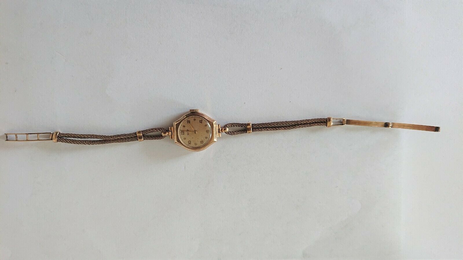 Tissot 9ct Gold Vintage Ladies Watch WatchCharts