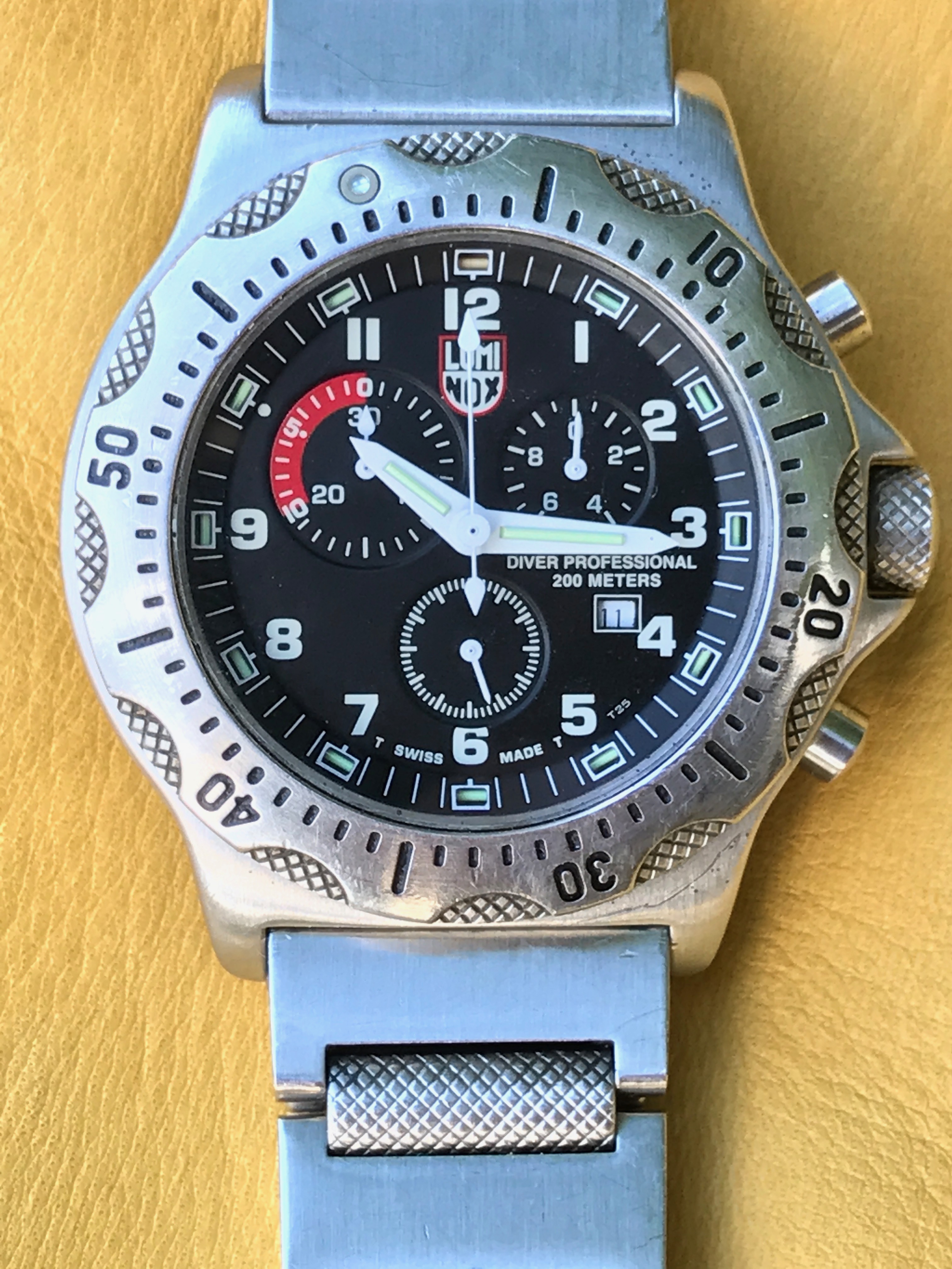 WTS Luminox Series 8100 ETA 251471 for Repair or Parts WatchCharts