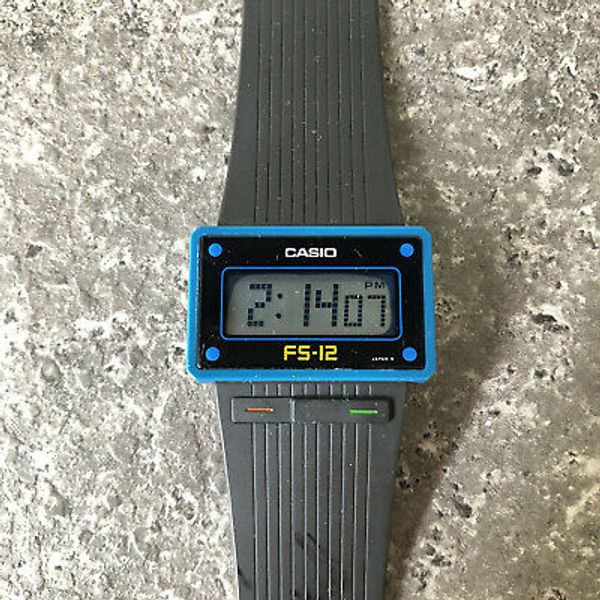 1985 CASIO FS-12 Rare Blue Model LCD Vintage Digital Retro Watch 