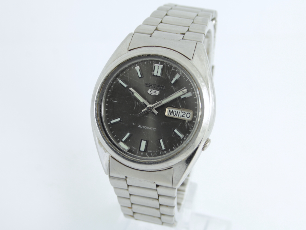 Vintage Seiko 5 Automatic 7S26-0480 F Stainless Steel Gents Wrist Watch  Ew20 | WatchCharts