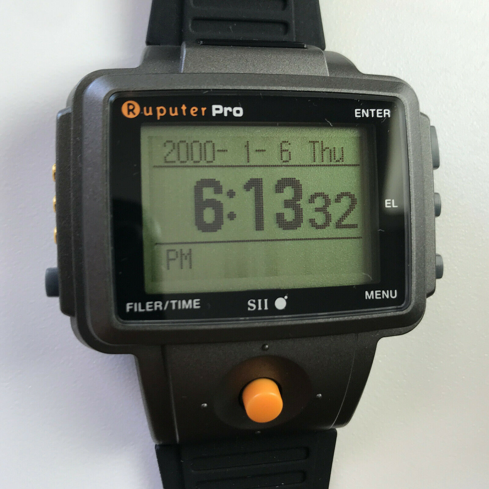 Vintage SEIKO RUPUTER PRO 1st Smart Watch square dot matrix 