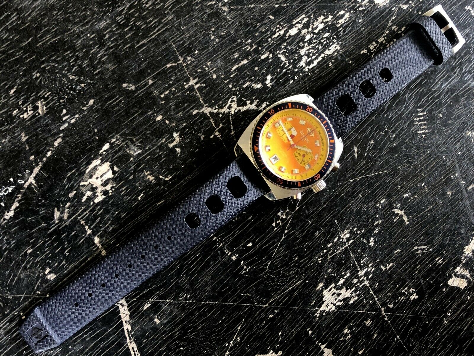 Zodiac SeaDragon Chronograph ZO2232 Orange Dial Rotating Bezel