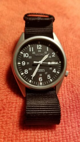 Seiko mens watch automatic 7s26-3060 Snx425 military style