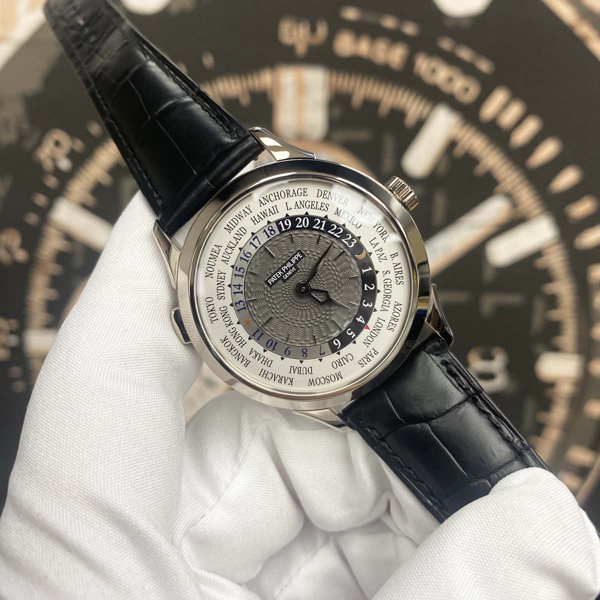 FS Patek Philippe MINT FULL SET World Time 39mm White Gold Black