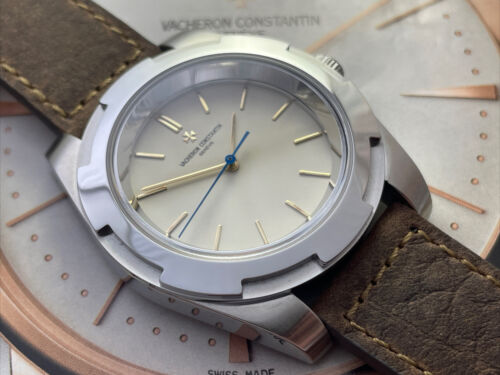 VACHERON CONSTANTIN MOVEMENT CAL 1002 CENTRAL SECOND IN NEW 41mm