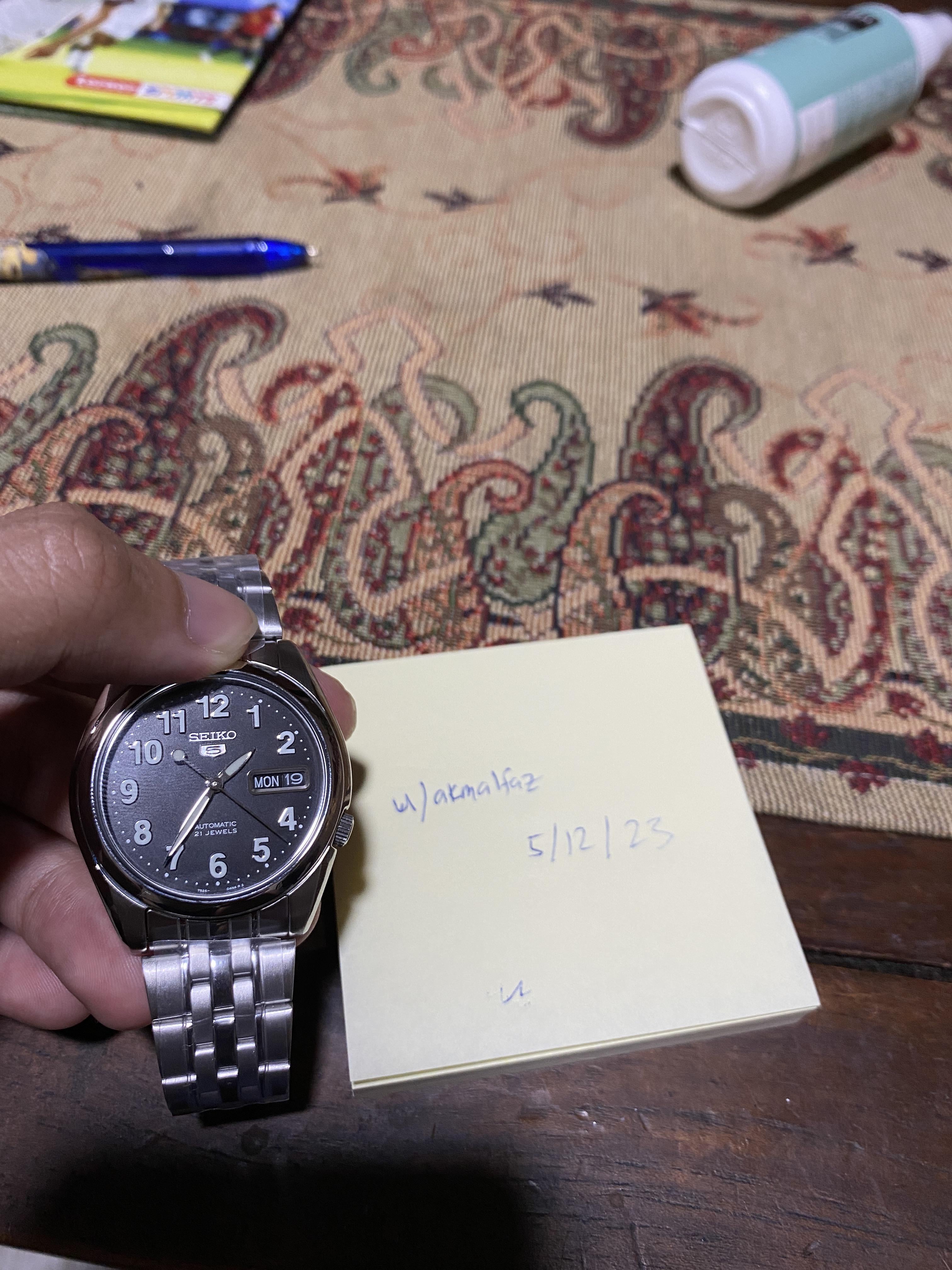 WTS] Seiko 5 SNK381K1 Black Silver Grey Brand New