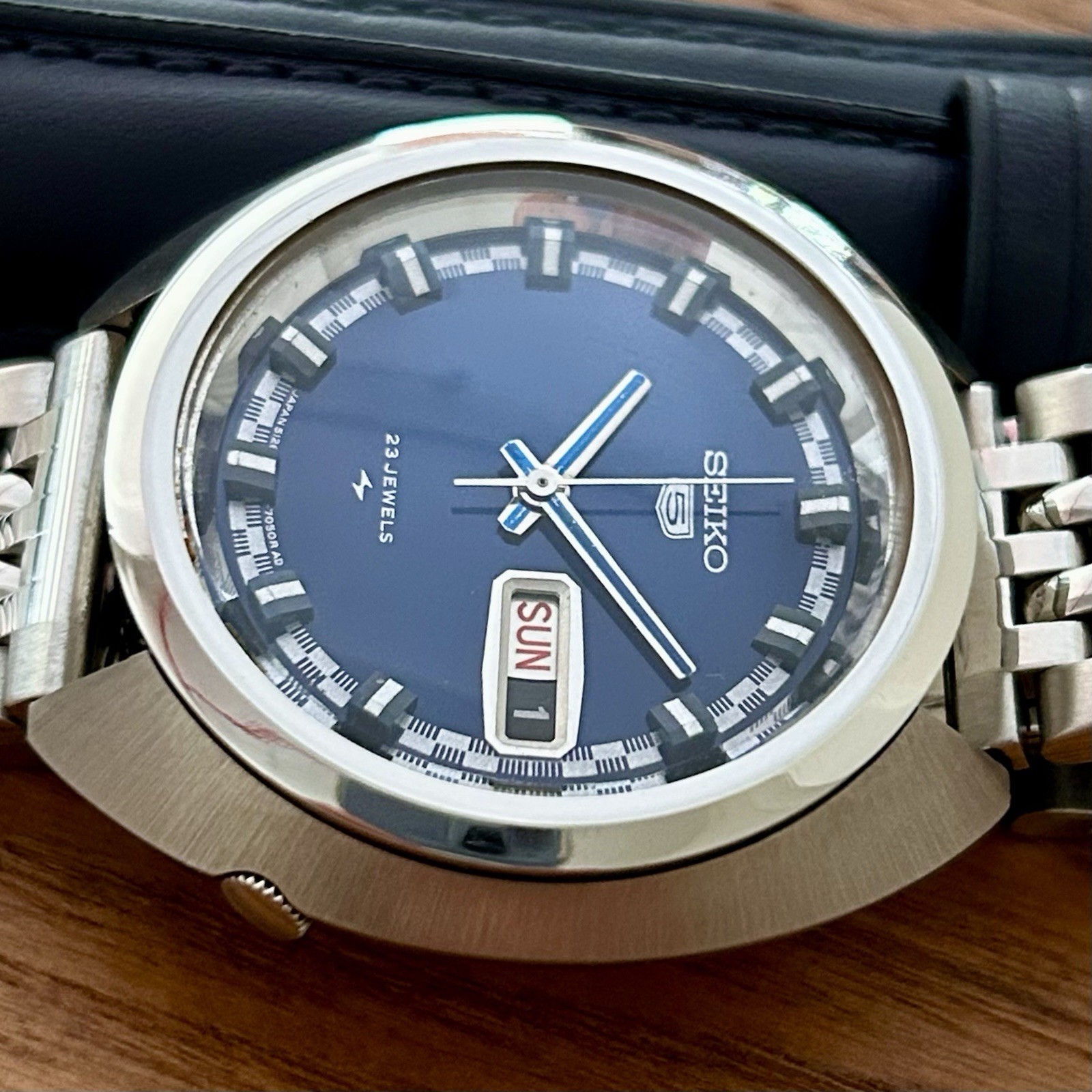 Seiko 5 5126-7030 Price as of September 2026 | WatchCharts