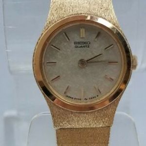 Women's Vintage Seiko 2Y00-0010 Gold Tone Round Watch - Works Great -New  Battery | WatchCharts