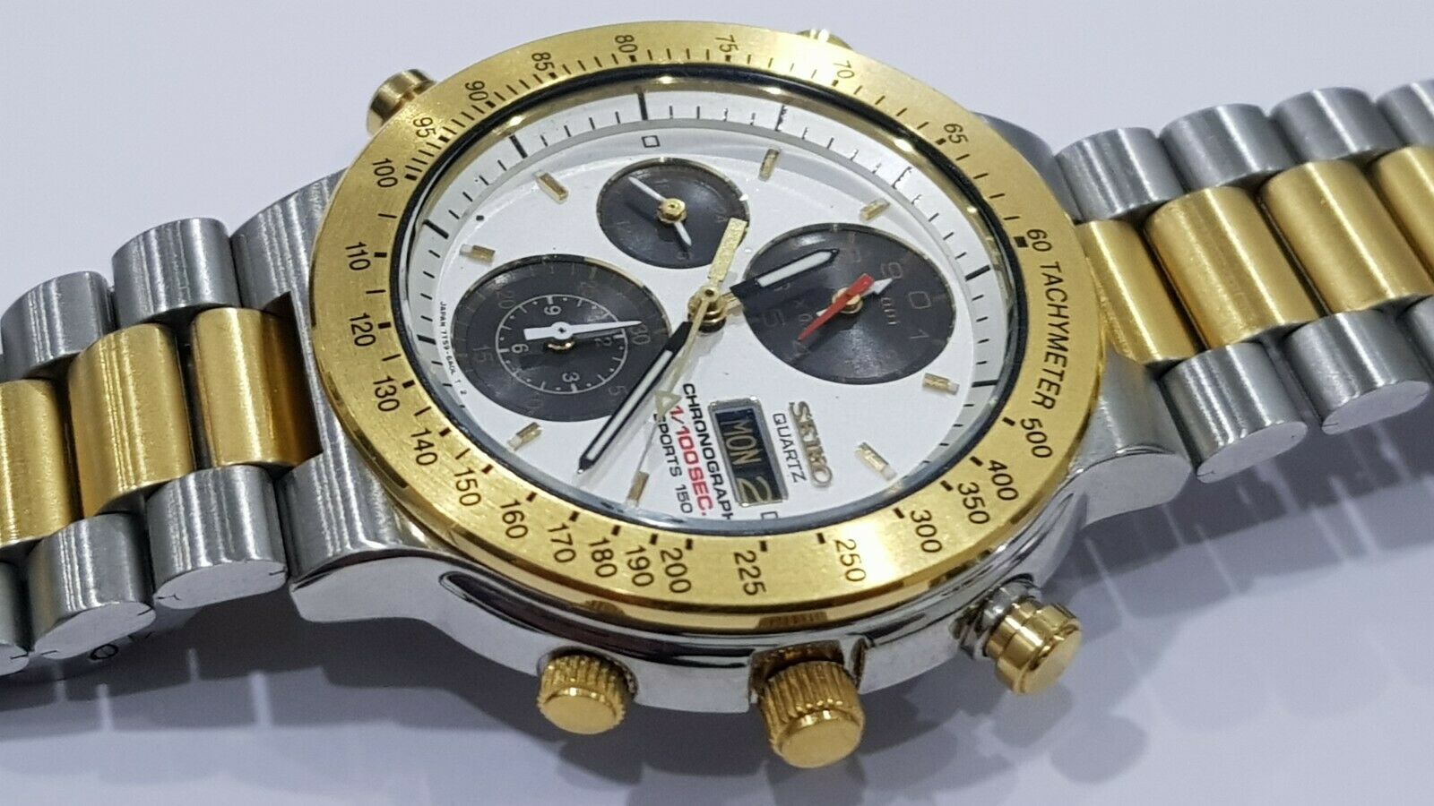 Seiko 7T59 - 6A00 1/100 Sec Sports 150 Quartz Chronograph-RARE
