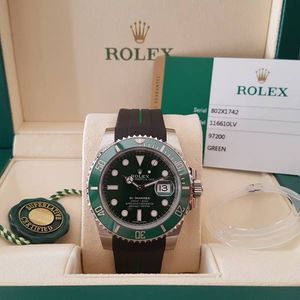 Rolex Submariner Hulk 116610LV Rubber B and Rolex Oyster