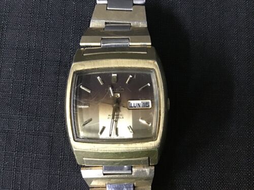 Seiko 5 Automatic 21 Jewels Square Face with Gold and Silver Band