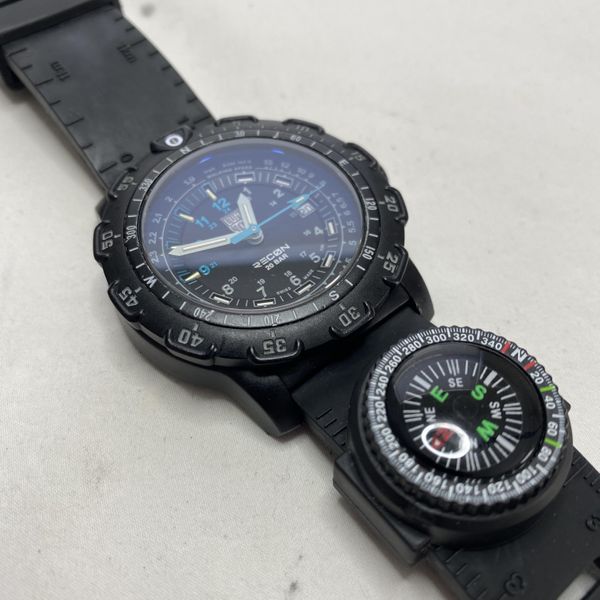 [wts] Luminox RECON 8800, 210 WatchCharts