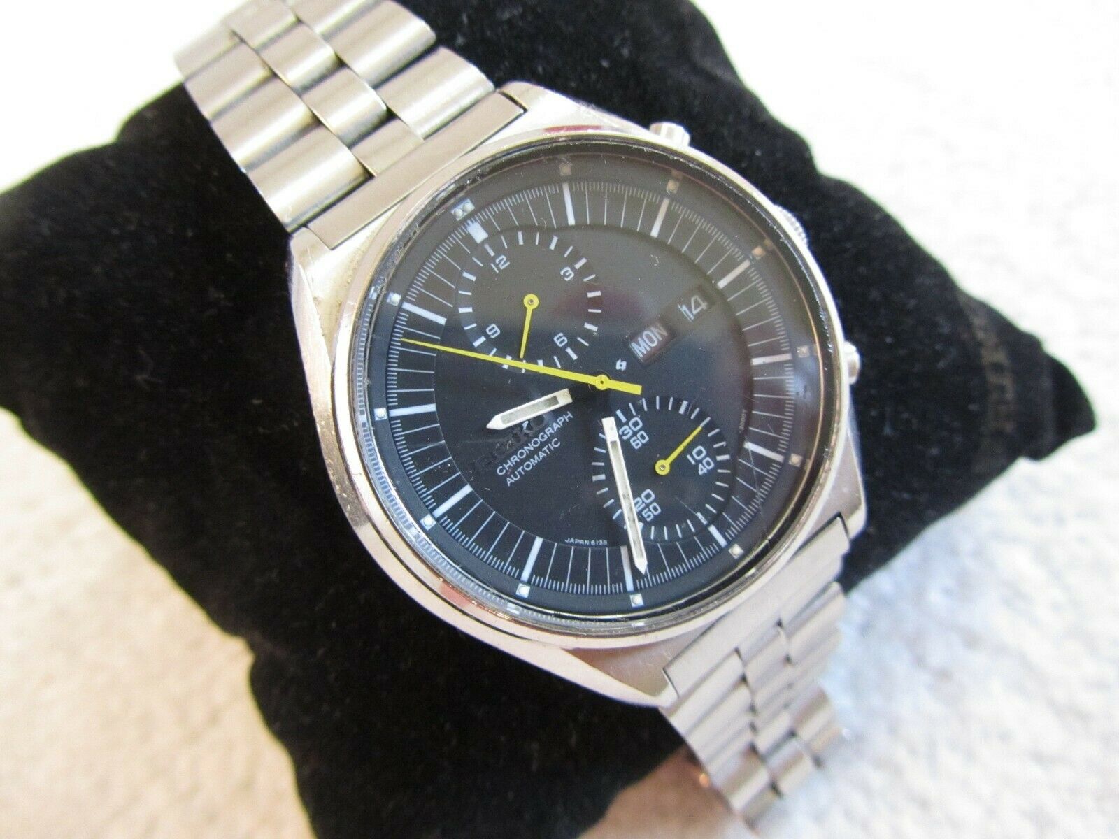 Vintage SEIKO 6138-3009 Chronograph Watch. Black Dial | WatchCharts