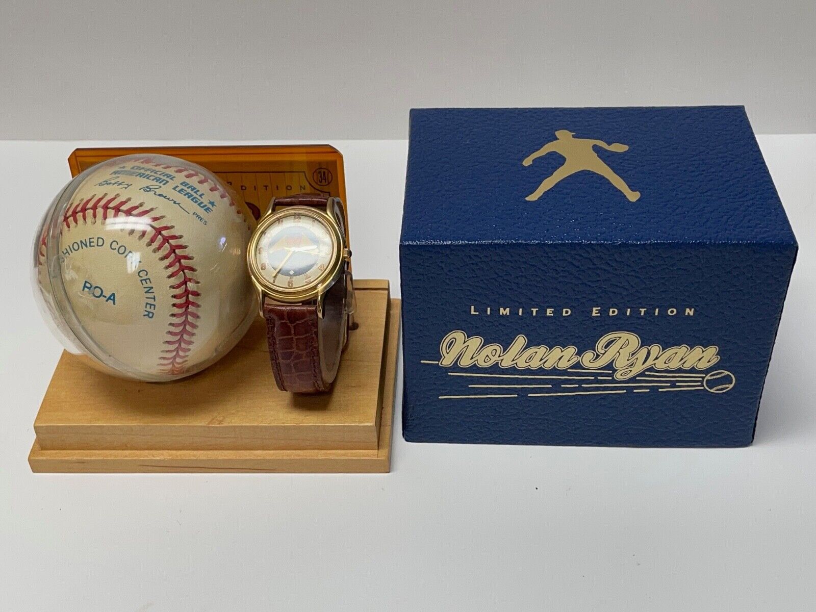 Vintage Limited factory Edition Nolan Ryan Baseball