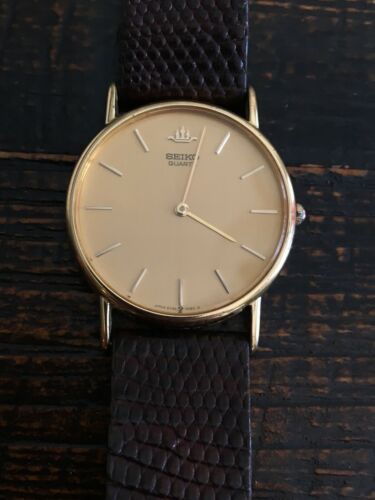 Vintage Seiko Quartz Watch Japan 5Y30 7060 D Classic