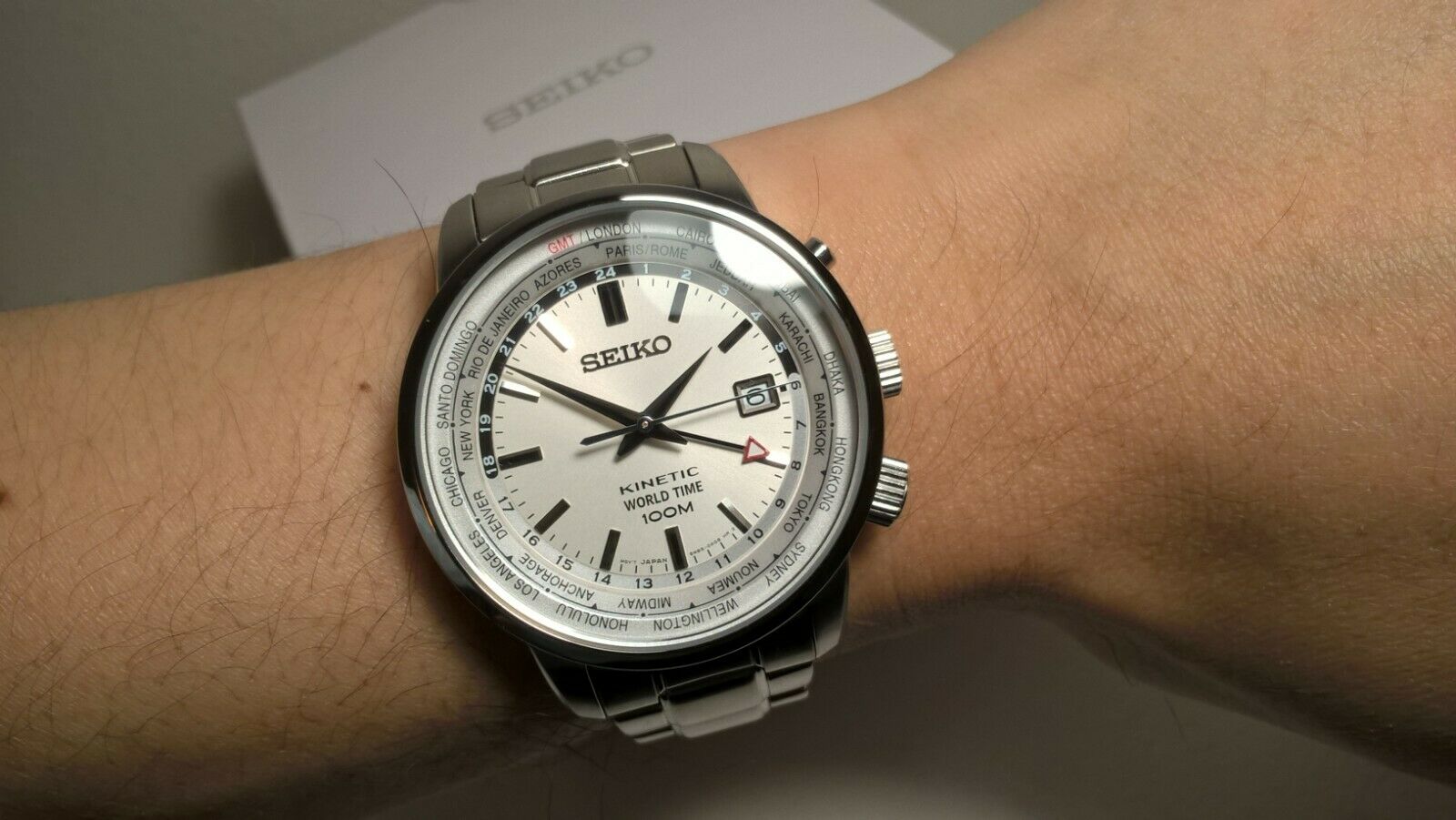 Mint Seiko 5M85-0AF0 SUN067P1 Kinetic GMT Word Time Watch