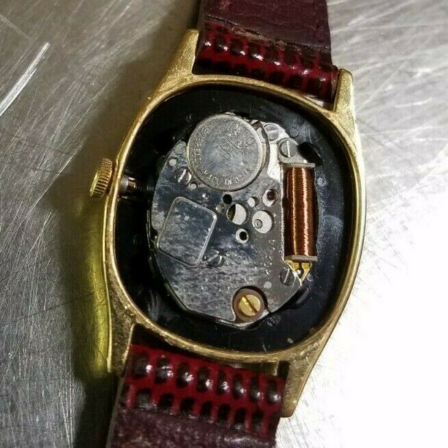 Vintage Seiko 2C20-6490 Ladies Quartz Wrist Watch, Burgundy Gold Tone  Leather | WatchCharts