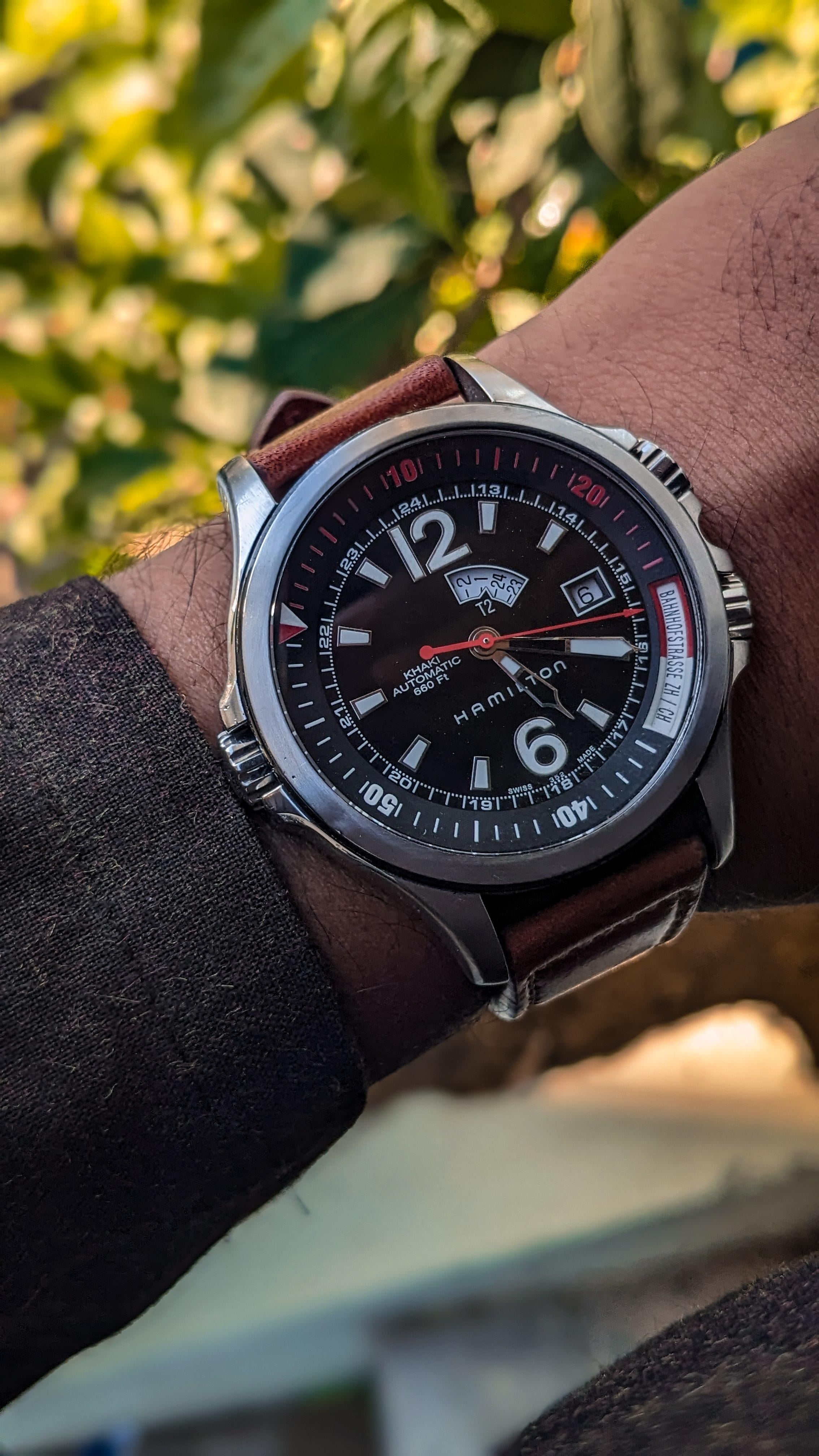 Hamilton khaki automatic 660ft hotsell