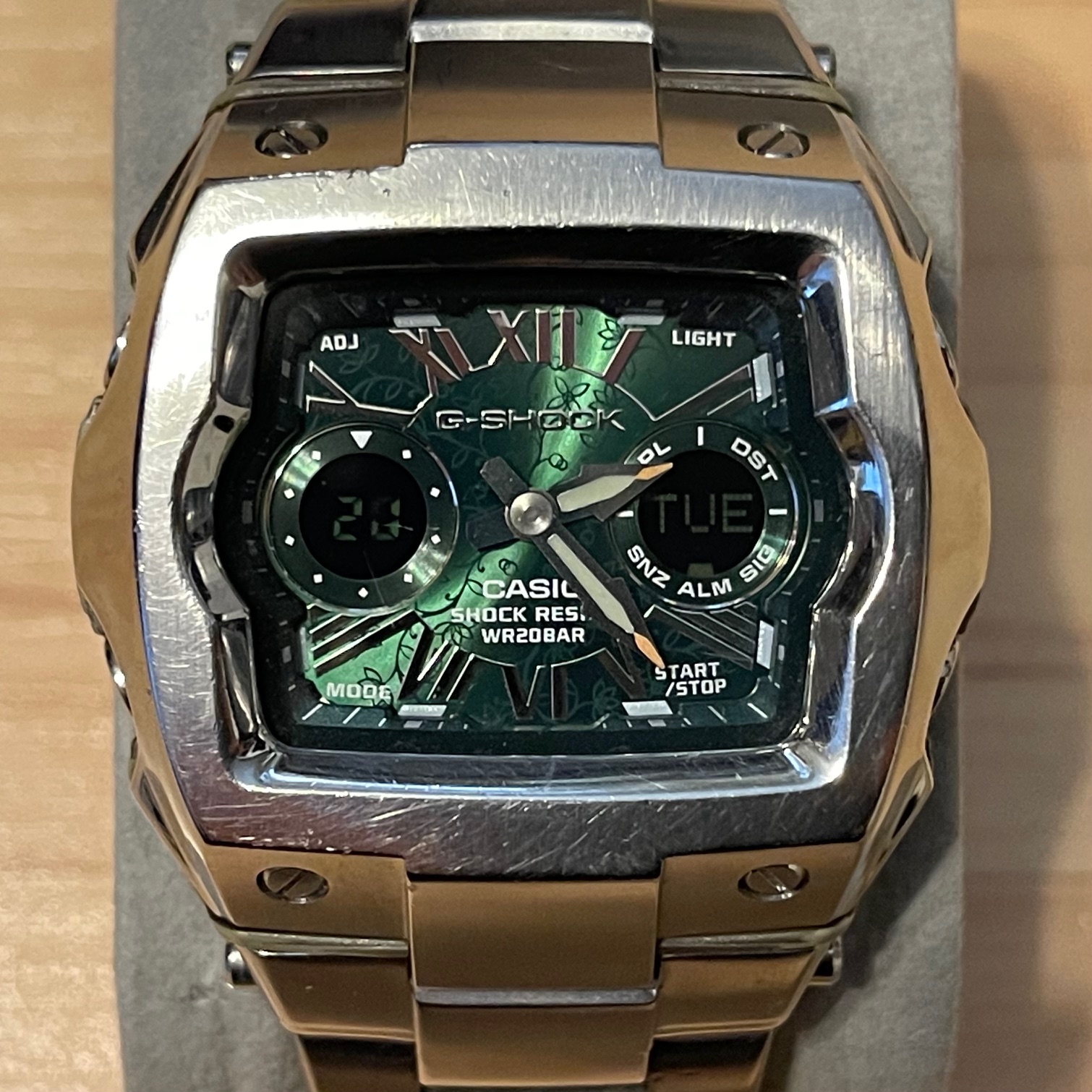 WTS] Casio G-Shock G-011AD-3B “The Cube” Green Dial Steel Analog 