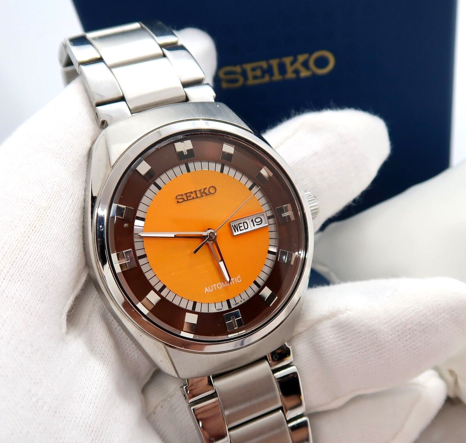 SEIKO 7S26-04L0 
