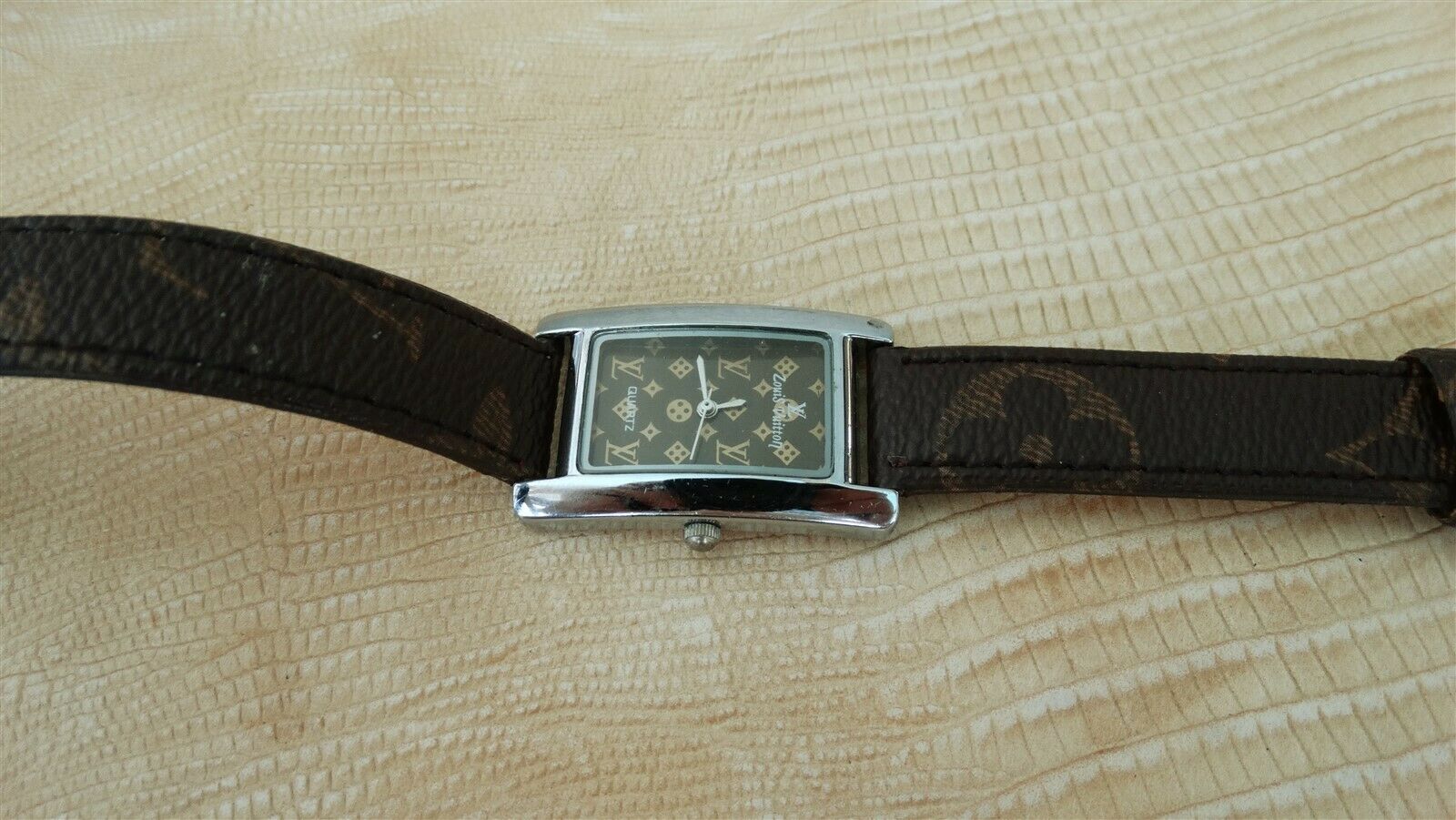 authentic louis vuitton watch