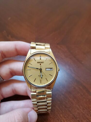 Seiko Alarm Quartz Watch 5C23 8009 Gold Tone Day Date Parts or