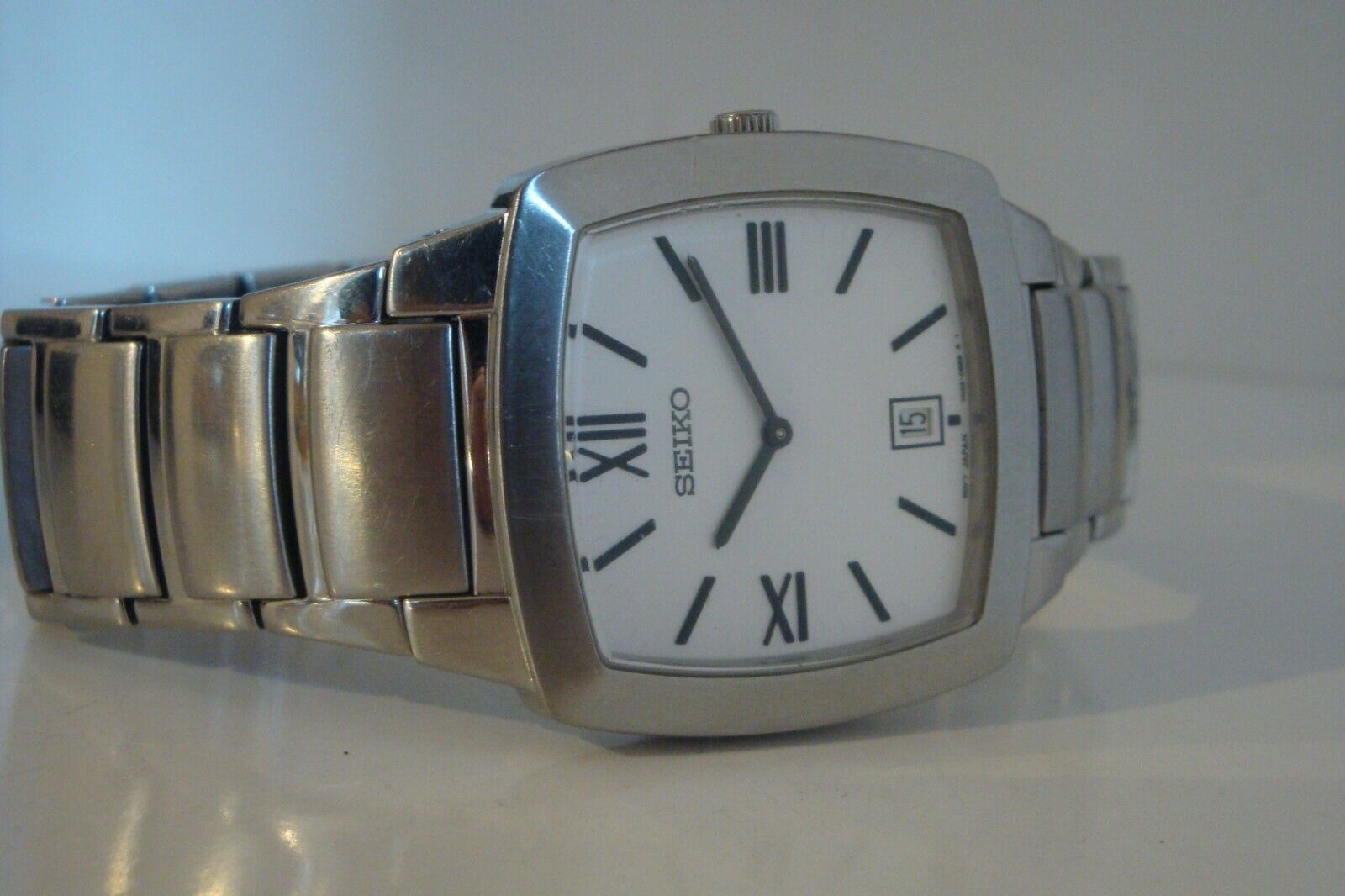 Seiko 7N39-0AS0. Gents Premier model. Rare import, square case