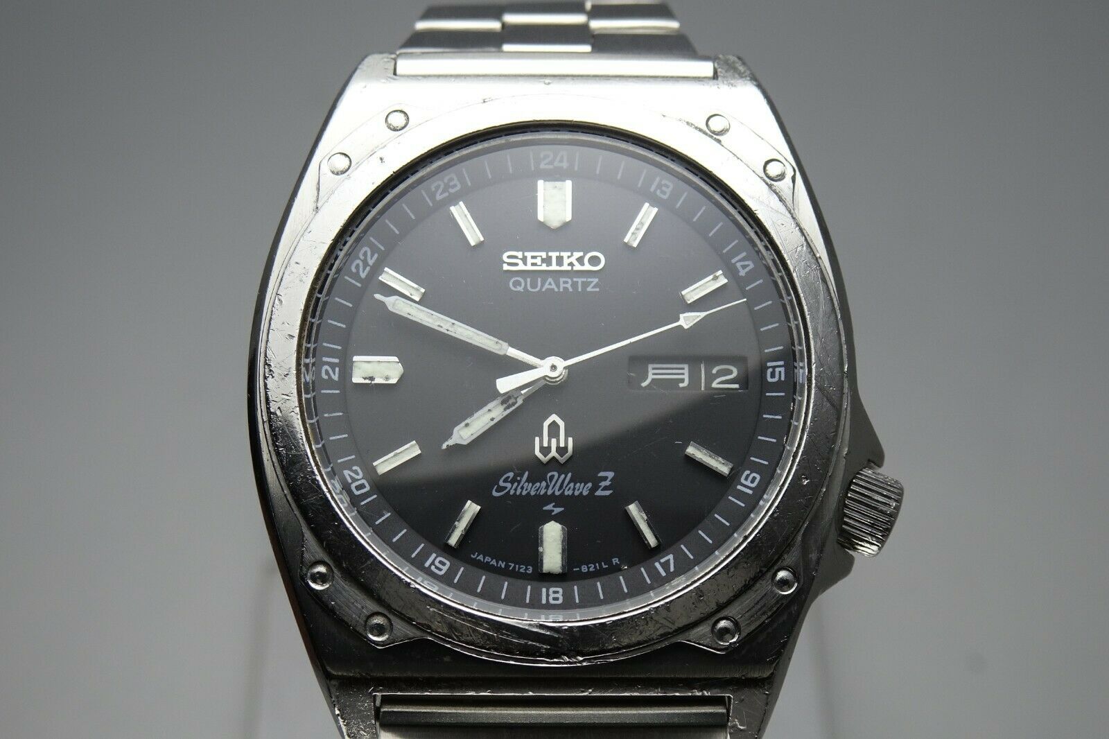 Vintage 1979 JAPAN SEIKO 71 SilverWave Z 7123-8200 2Jewels Quartz. |  WatchCharts Marketplace