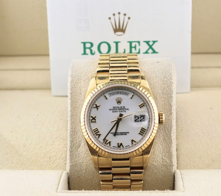 1999 Rolex Day Date 18238 White Roman Dial 18kt President With