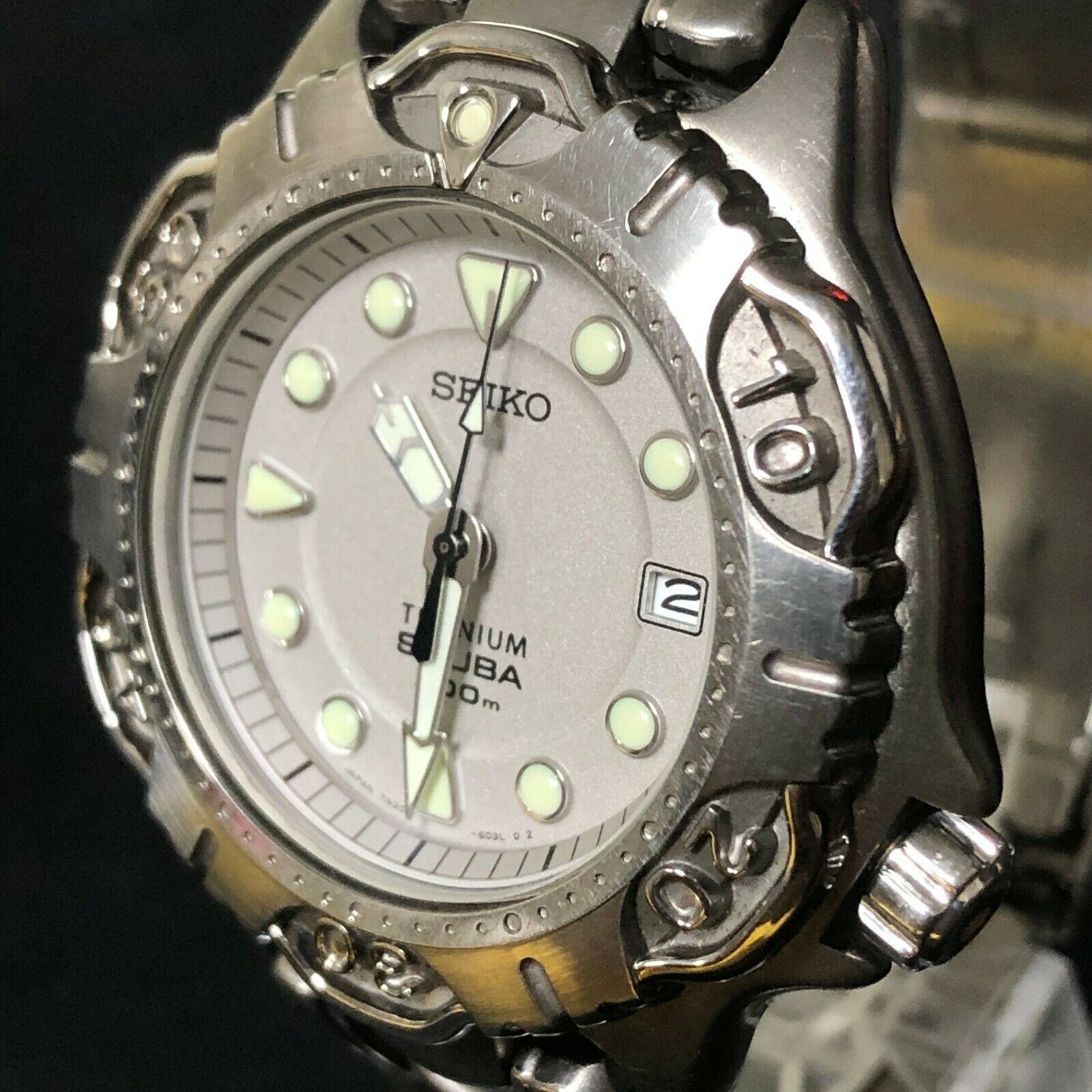 Seiko 7N35-6040 Diver Scuba Titanium Quartz Mens Watch | WatchCharts