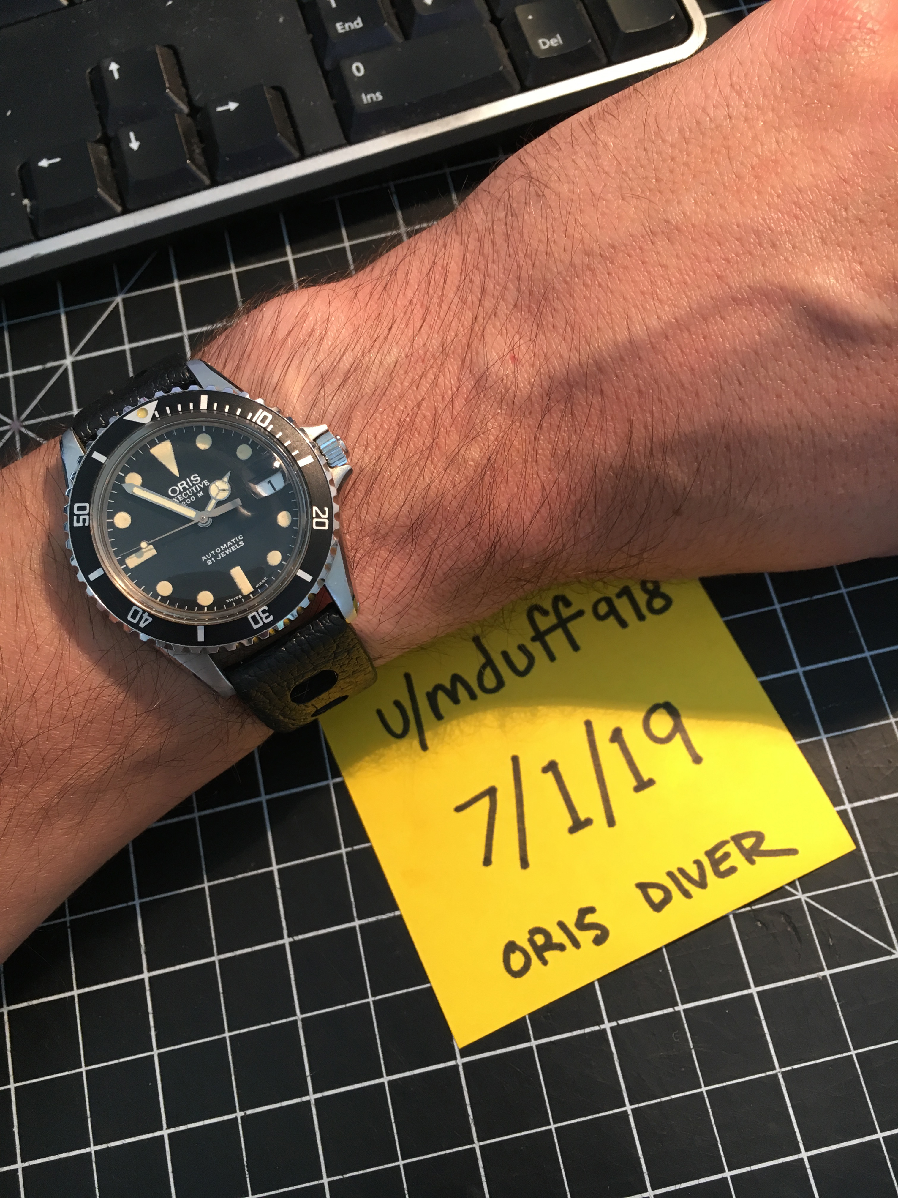 oris executive 200m