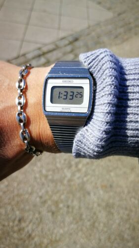 Seiko f033-5040 digital watch | WatchCharts Marketplace