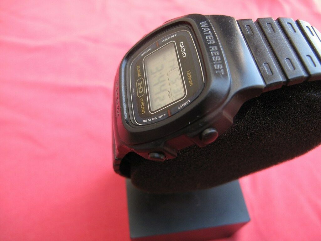 VinTaGe CASIO DW 310 HD Heavy Duty 300M Watch digital LCD WatchCharts Marketplace