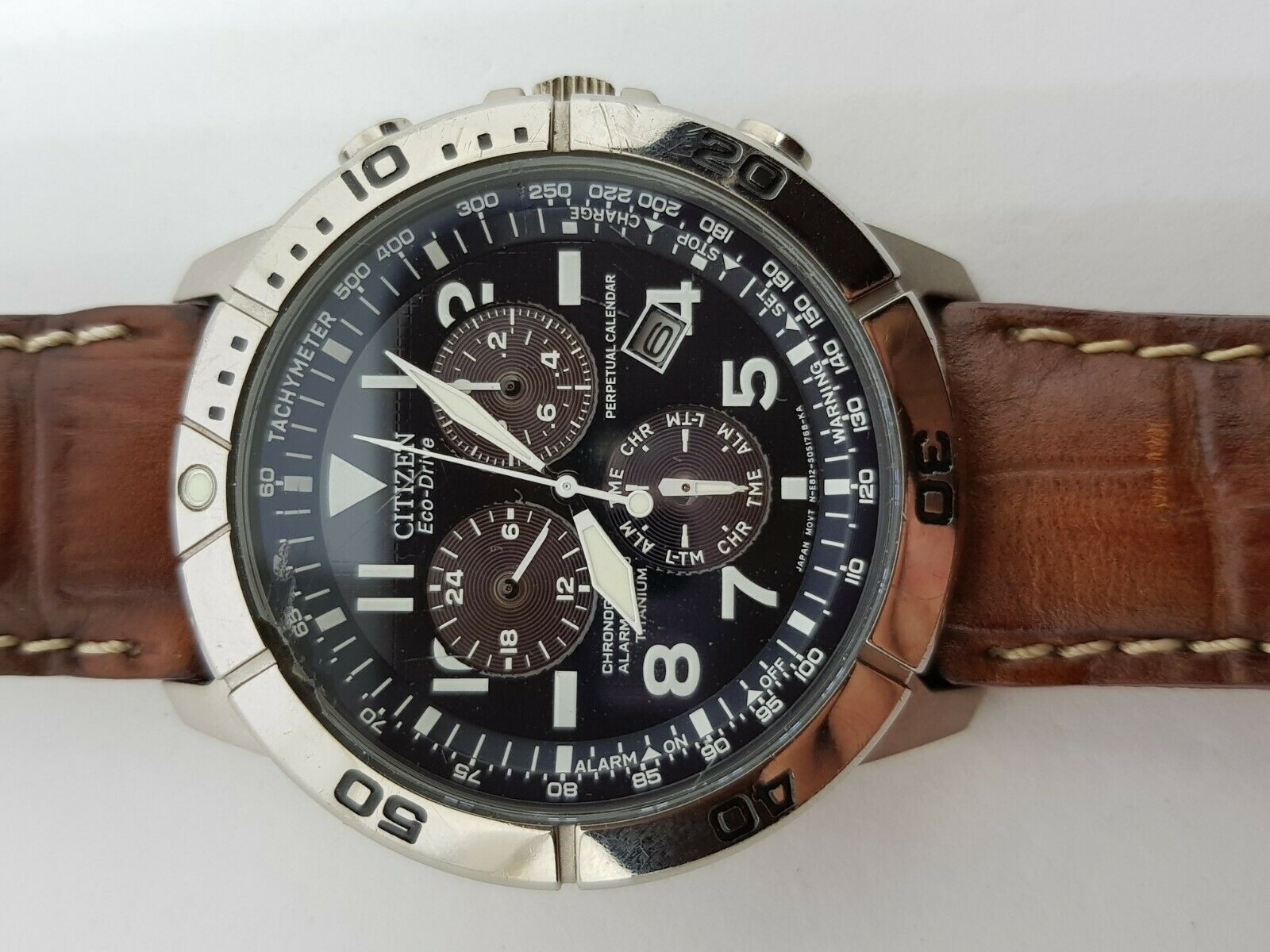 citizen eco drive titanium wr 20 bar