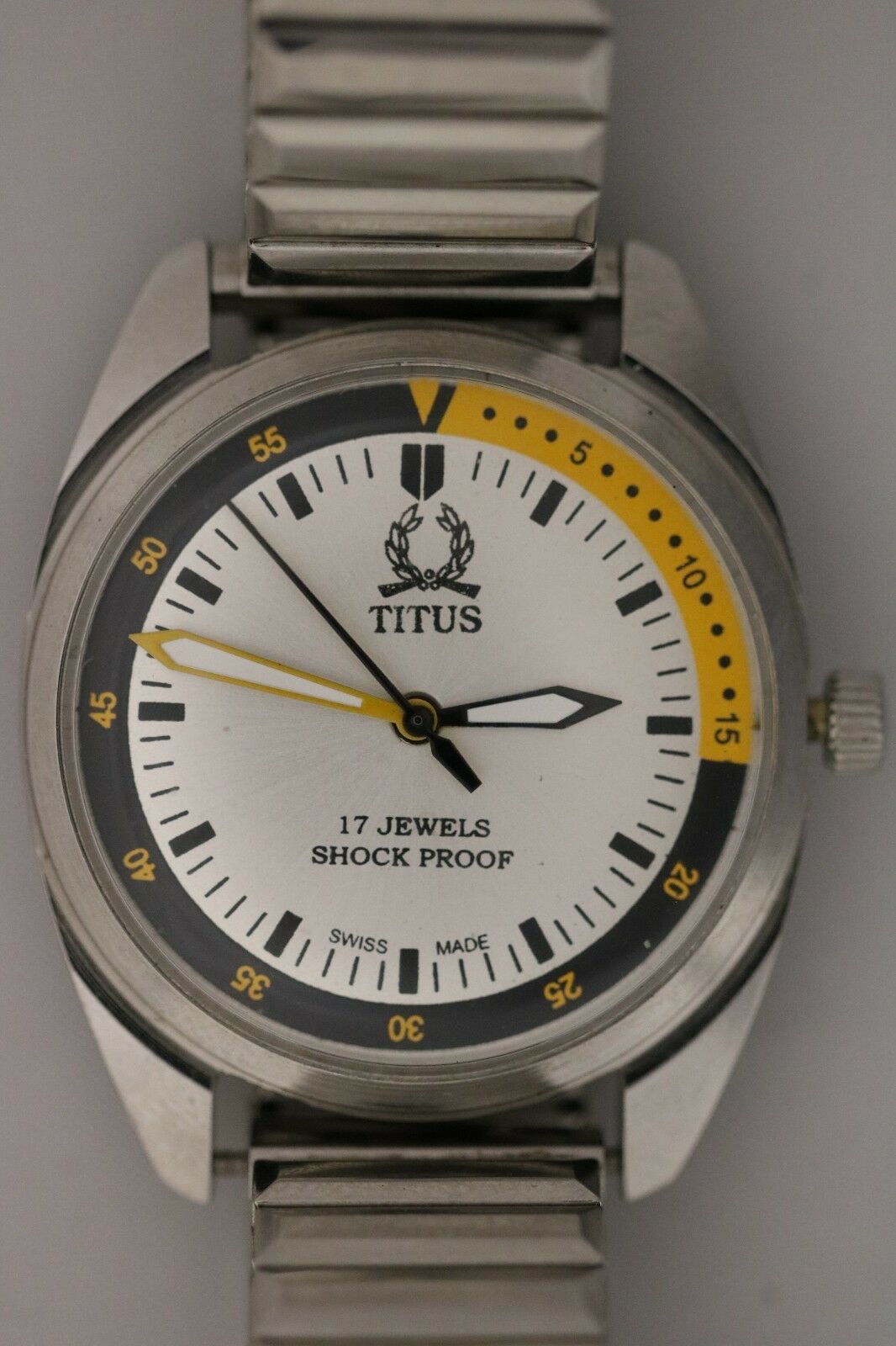 Vintage Titus 17 Jewels Shock Proof Swiss Made Men's Watch Black