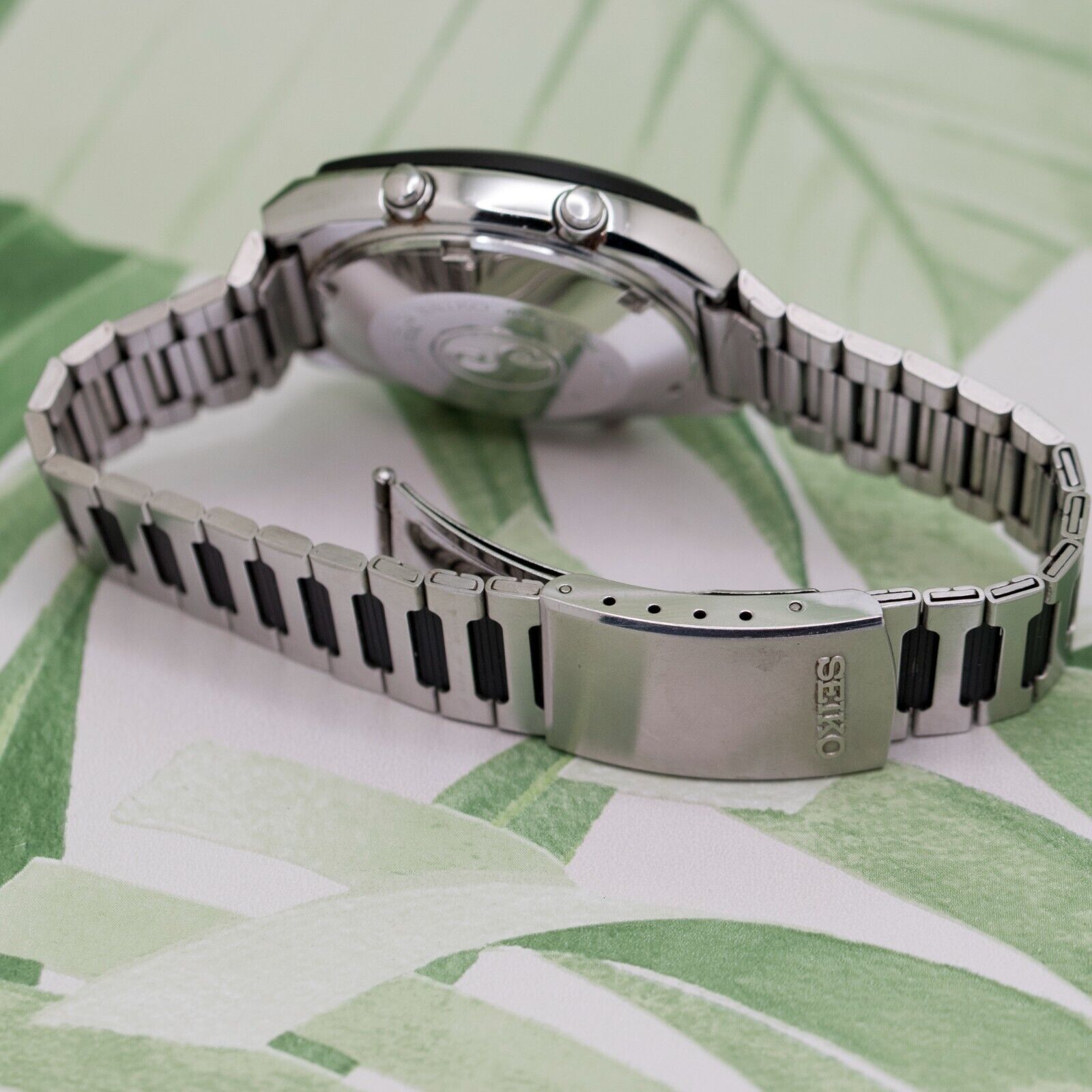 1979 SEIKO A156-5030 SOLAR SILVER WAVE VINTAGE DIGITAL WATCH JAPAN 