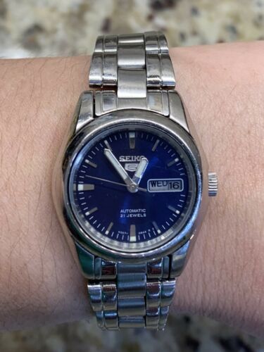 Ladies Seiko 5 Automatic Blue Dial Watch 4207-00X0 | WatchCharts