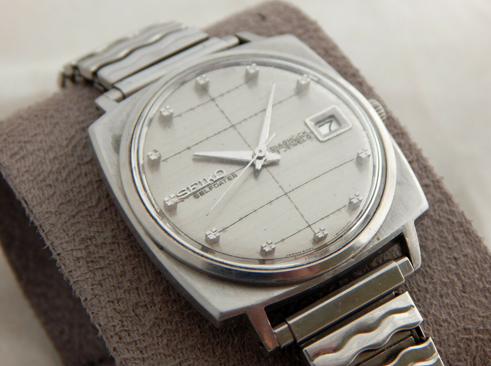 【珍品Sea LION】SEIKO SELFDATER 自動巻き【稀少アザラシ】 SEIKO 6205-8000 SEA LION M88 AUTOMATIC DIASHOCK SELFDATER
