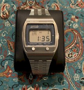 (最終値下げ) SEIKO セイコー　腕時計　A039-5000 希少　ジャンク Seiko A039-5000 Vintage LCD Watch Rare With Alarm | WatchCharts