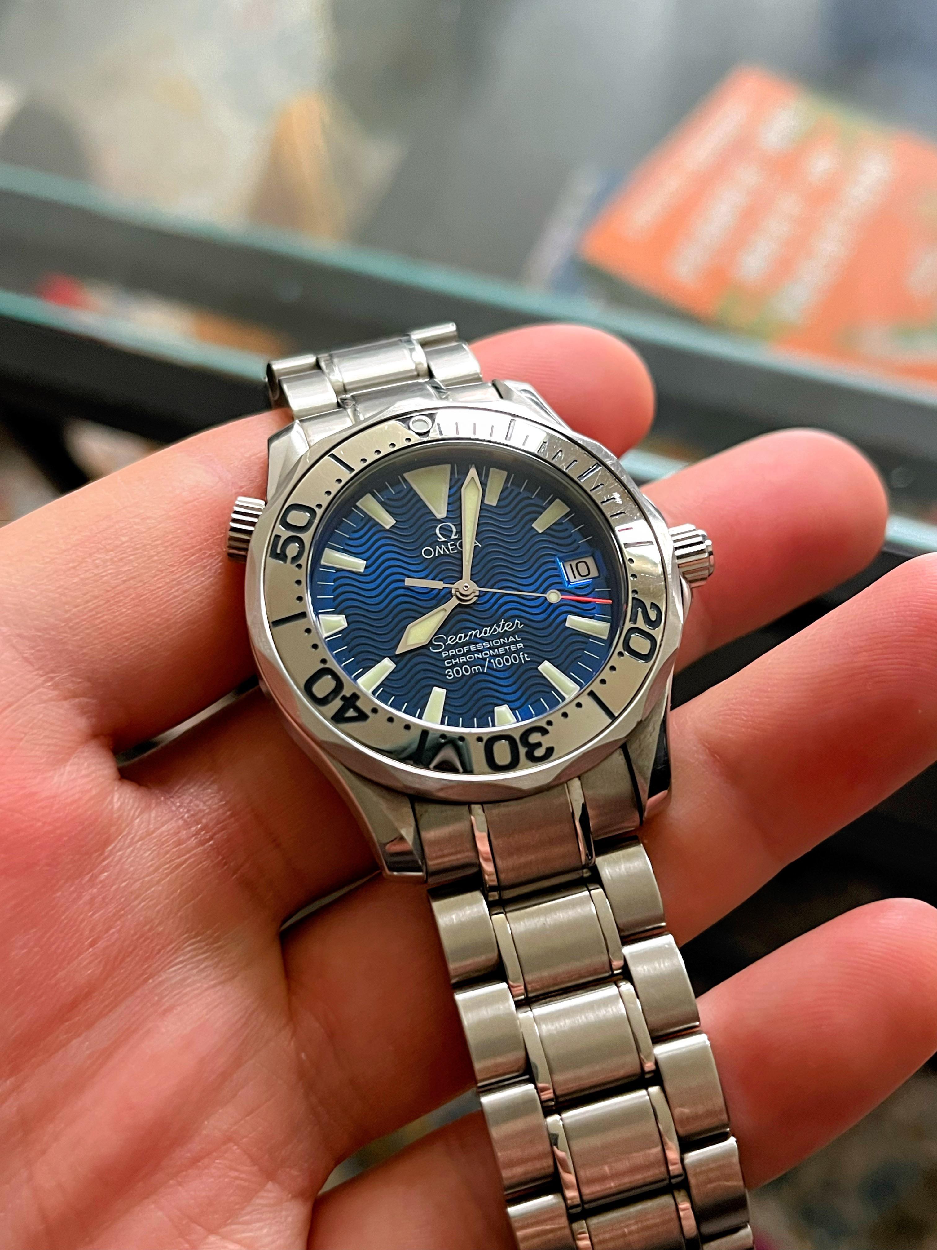 WTS Omega Seamaster 2253.80 Electric Blue Midsize WatchCharts