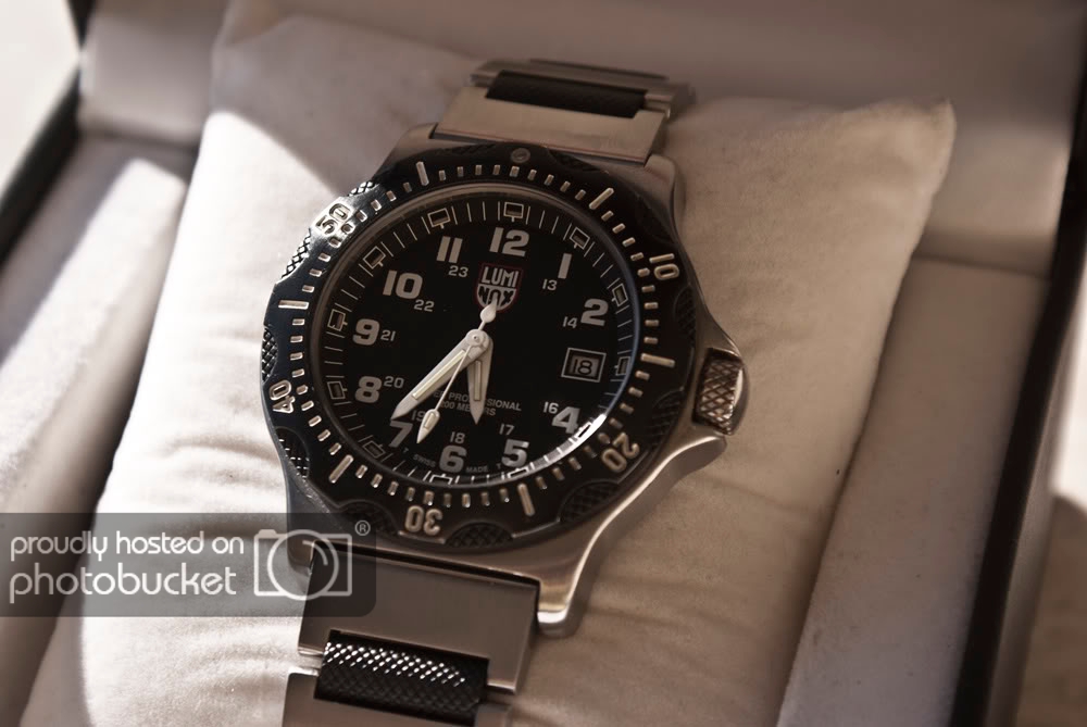 SOLD** Luminox 8200 Series 44mm 200m Diver | WatchCharts Marketplace