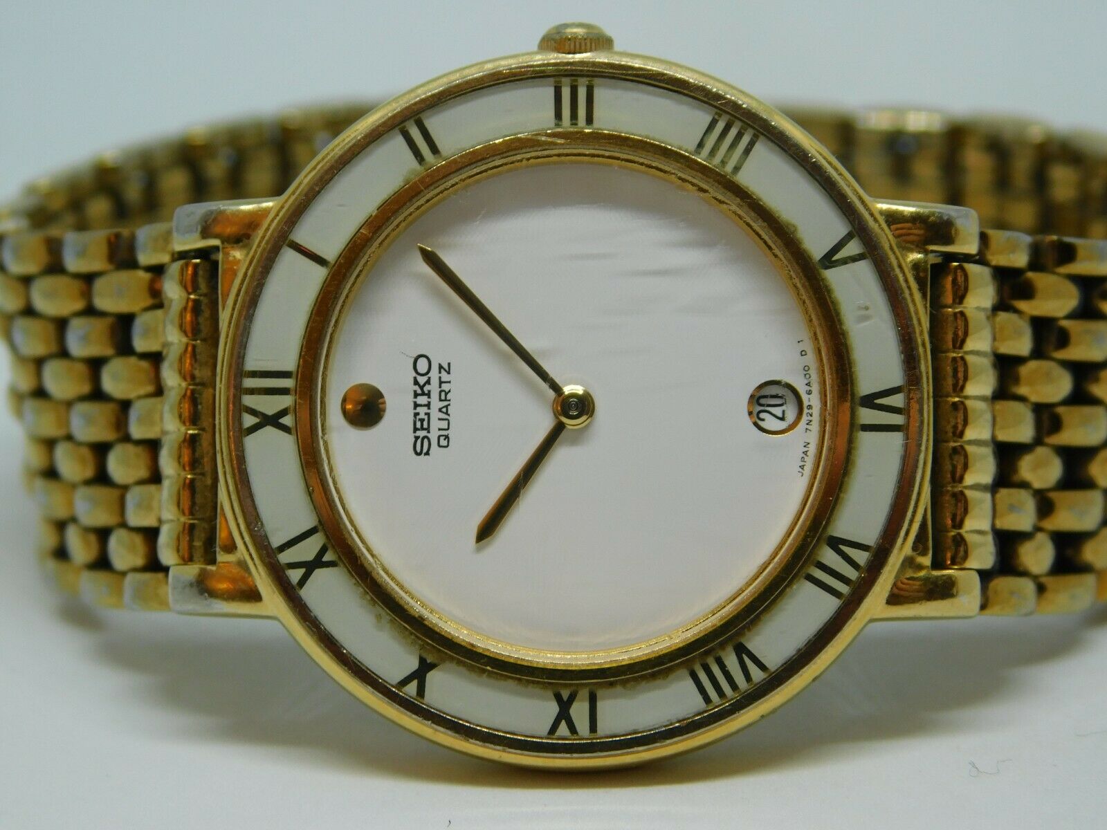 Seiko 7N29-6A00 Gold Tone Quartz Analog Ladies Watch