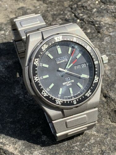 Rare Vintage Seiko 6923 7109 AO Sports 100 Quartz Watch Low