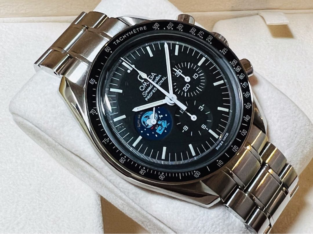 Omega Speedmaster Snoopy