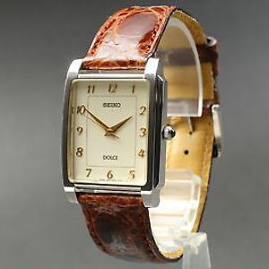 N MINT] SEIKO Dolce 5E31-5000 Quartz Gold Tank Shaped Vintage
