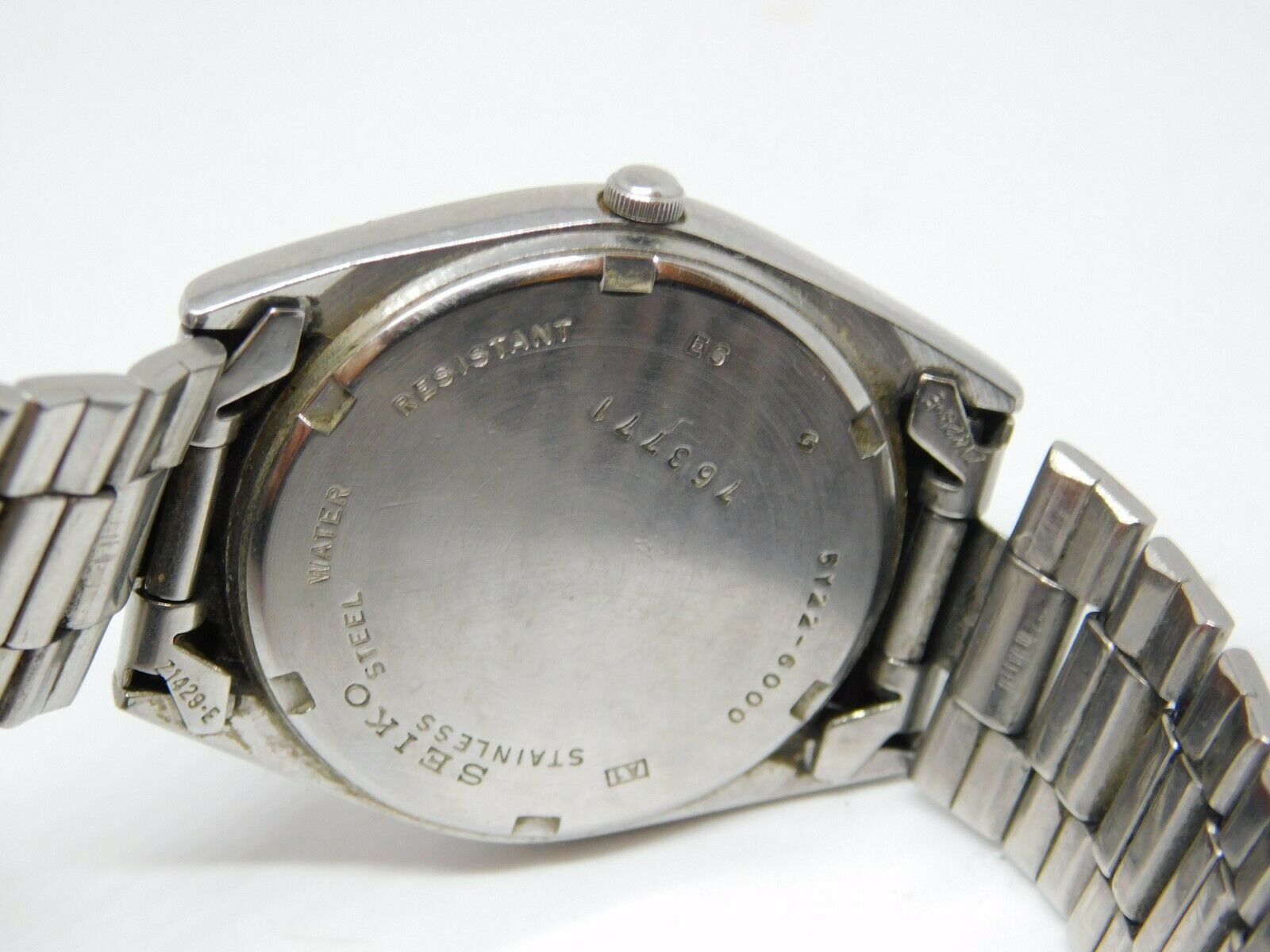 Seiko SX 5Y22-6000 All Stainless Steel Quartz Analog Men's Watch |  WatchCharts