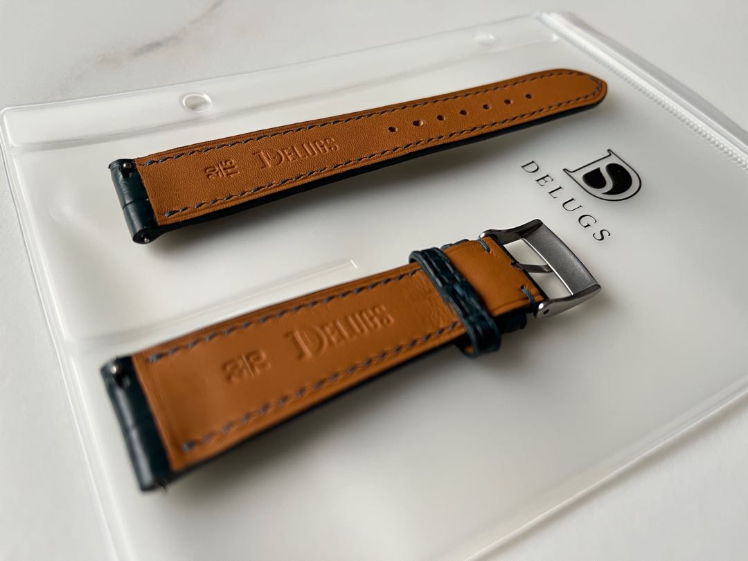 Delugs Matte Boreal Green Alligator Signature Strap 20mm by 16mm Delugs Matte Boreal Green Alligator Signature Strap 20mm by 16mm