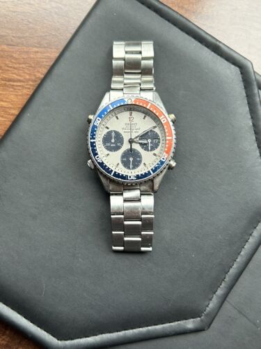 Vintage Seiko Quartz Chronograph Sports 100 Panda Blue Red 7A38