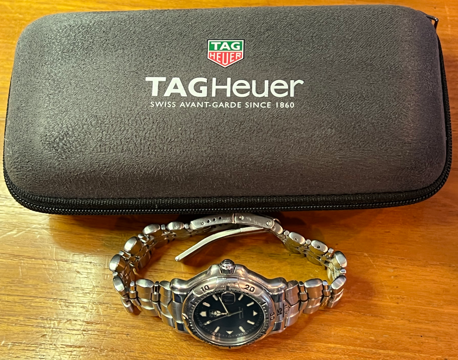 TAG HEUER 6000 Series Watch WH1115-K1 Date Navy Dial Quartz